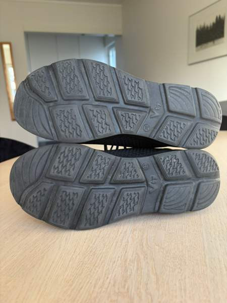 Puhtaat mustat tennarit 38 kuin uudet Helsinki - valokuva 3