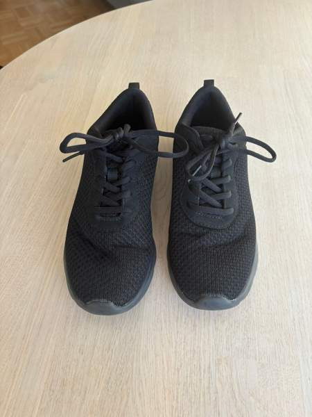 Puhtaat mustat tennarit 38 kuin uudet Helsinki - valokuva 1