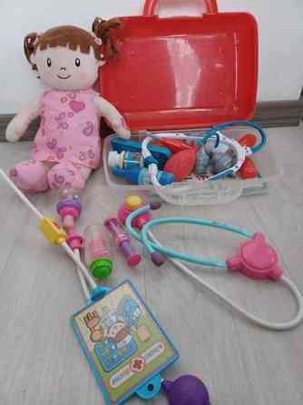 Lääkärilaukku ja potilas. Espoo