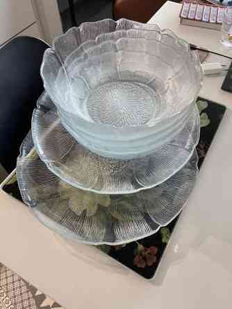 4 kpl kulhoja ja 2 kpl lautasia. 30cm Helsinki