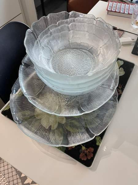 4 kpl kulhoja ja 2 kpl lautasia. 30cm Helsinki – foto 1