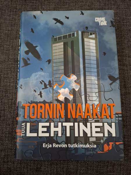 Tuija Lehtisen kirjoja Oulu - valokuva 6