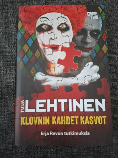 Tuija Lehtisen kirjoja Oulu - valokuva 4