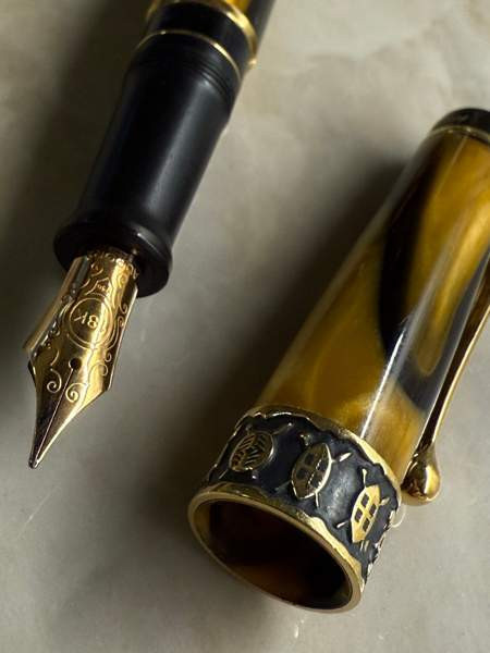 Aurora Africa mustekynä Tampere - photo 4