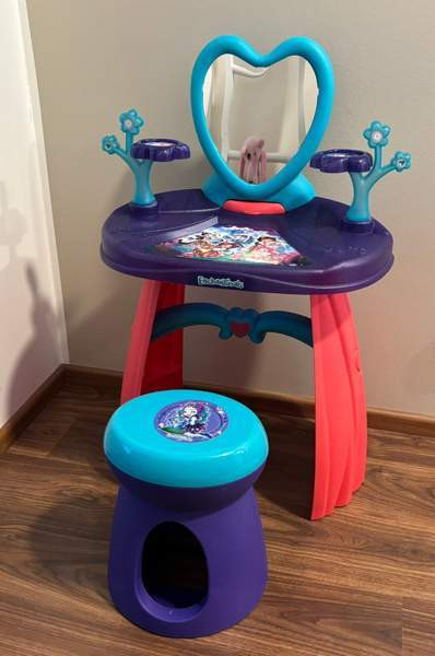 Lasten meikkipöytä ja penkki Кангасала - изображение 2