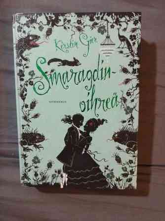Ostetaan Kerstin Gierin Smaragdinvihreä! Parikkala