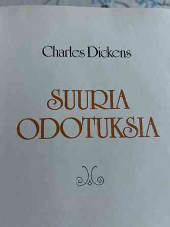 Ulkomainen kaunokirjallisuus Akaa