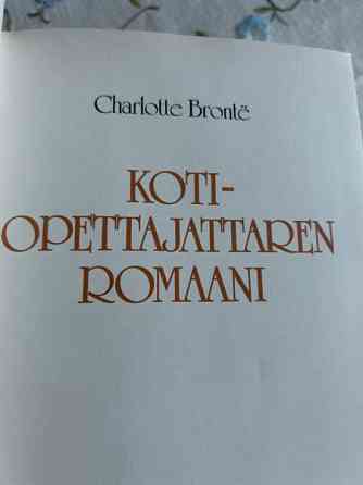 Ulkomainen kaunokirjallisuus Akaa