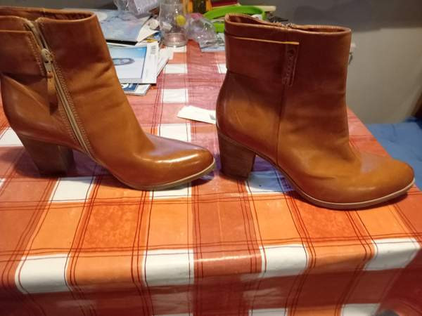 Ruskeat nilkkurit koko 41 Kotka - valokuva 3