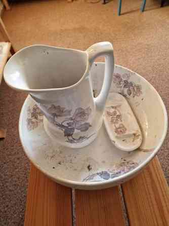 Pesukomuutin astiat Turku