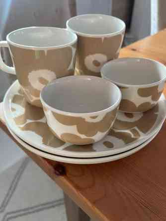 Marimekko unikko beige astiasto Вихти