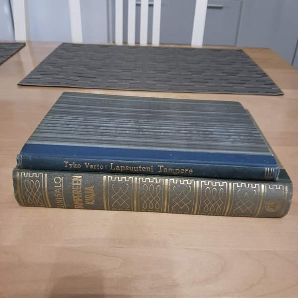 Tampere -aiheisia kirjoja.... Tampere - valokuva 1