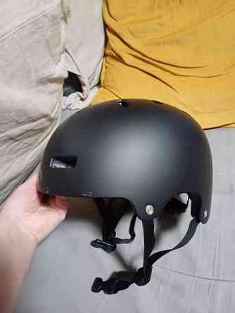 Kypärä pyöräily luistelu skeittaus Tampere