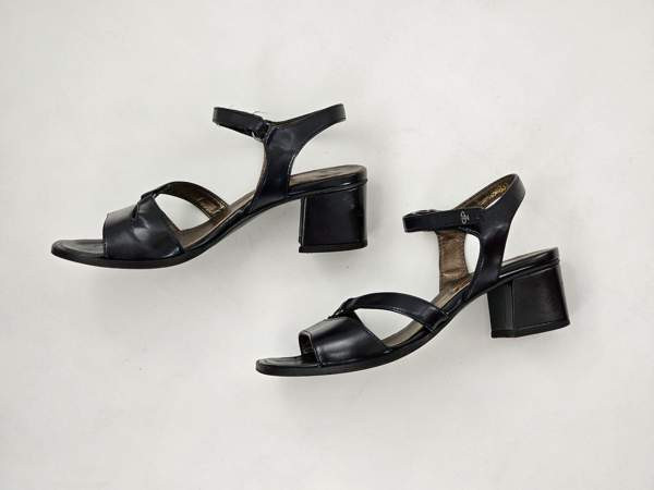 Pertti Palmrothin tummansiniset sandaalit kokoa 35 Espoo - valokuva 3