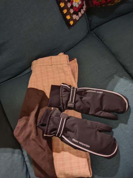 Ratsastushousut sekä talviratsastushanskat Ii - photo 1