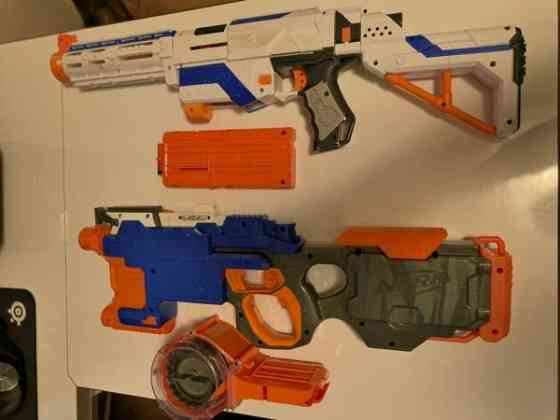 Nerf HyperFire Elite ja Nerf Retaliator Elite. Jyvaeskylae