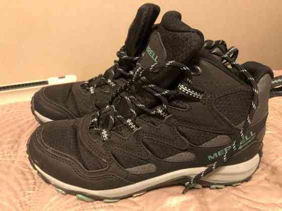 Merrel naisten vaelluskenkä 39 Kiuruvesi