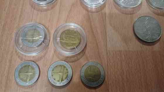 Juhlarahoja, euroja ja markkoja Nurmijaervi