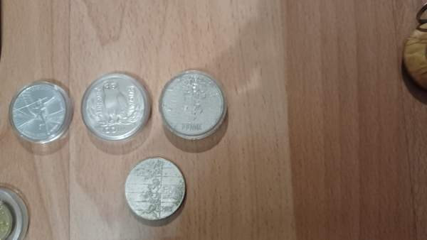 Juhlarahoja, euroja ja markkoja Nurmijärvi - valokuva 2