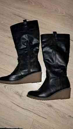 Nahkasaappaat koko 37 Mustasaari