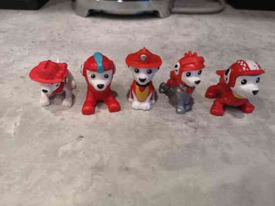 Ryhmä Hau koirafiguurit Imatra