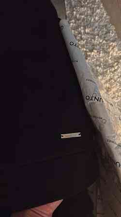 Housut ja vaatteet Эспоо