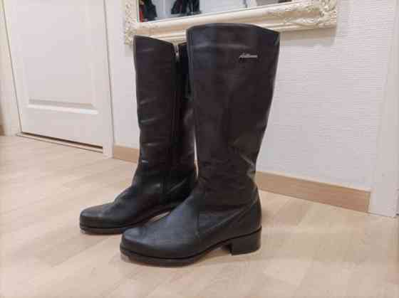 Naisten nahkasaappaat Лаппенранта