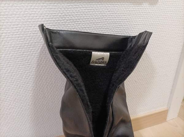 Naisten nahkasaappaat Лаппенранта - изображение 4