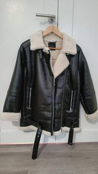 Takki tekoturkosivuorilla koko 34. Helsinki – foto 1