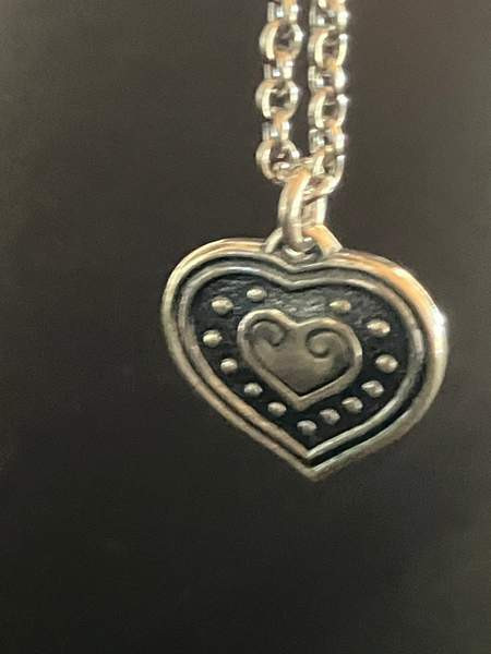 KALEVALA Euran Sydän- kaulakoru hopeaa Helsinki - valokuva 2
