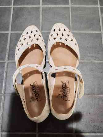 Valkoiset Rieker kengät Oulu