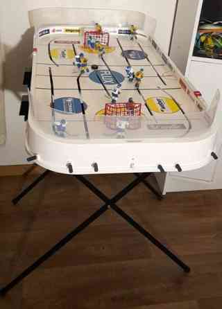 Stiga jääkiekkopeli jalustalla Tampere