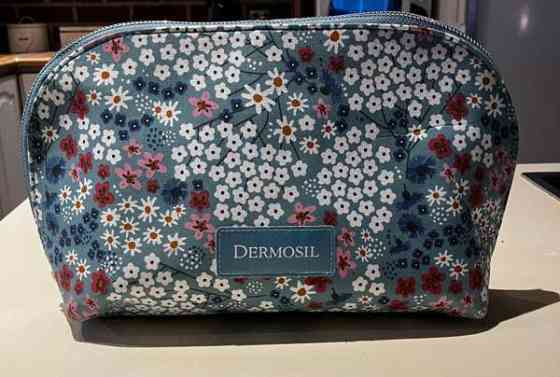 Dermosil kosmetiikkalaukku Haemeenlinna