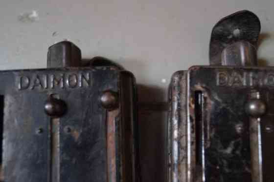 Vanhoja taskulamppuja 4kpl Akaa