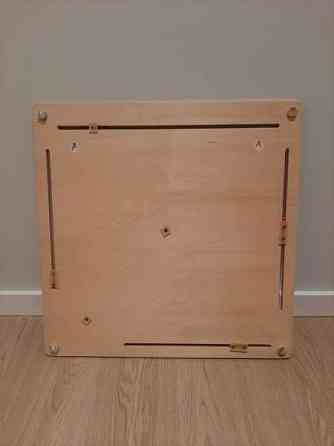 Puinen kalenterikello Jyvaeskylae