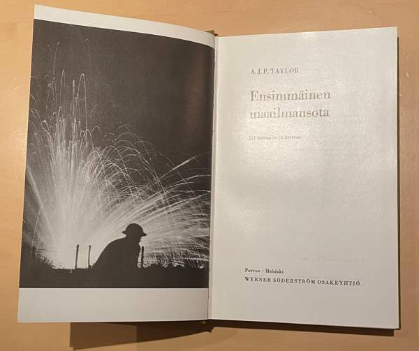 Sotakirja Tornio - valokuva 6