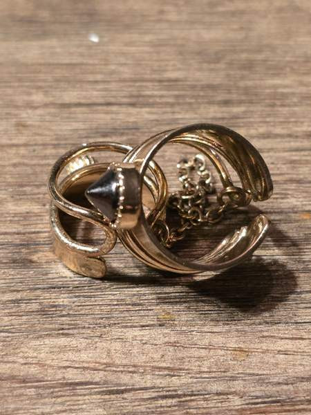 Sormuspari ketjulla Jyvaeskylae - photo 2