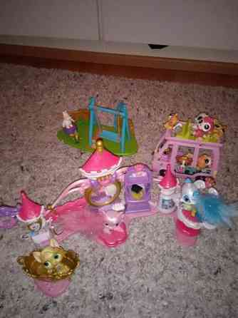 Pikkuötököitä ympäristöineen: mukana PET shoppeja Oulu