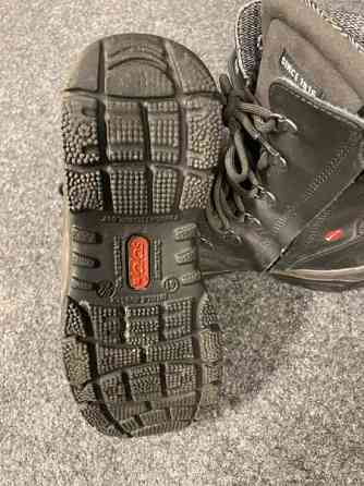 Jalaksen työ/turvakengät kokoa 41 Helsinki