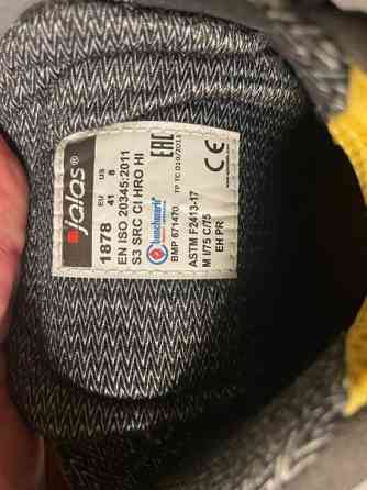 Jalaksen työ/turvakengät kokoa 41 Helsinki