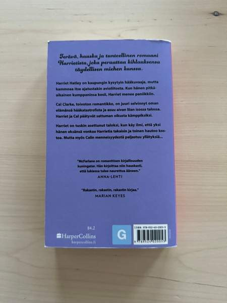 Hulluna sinuun Mhairi McFarlane pokkari Jyväskylä - valokuva 2