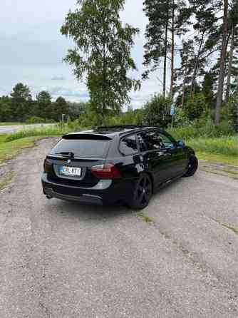 BMW 320 Ugleural'skiy