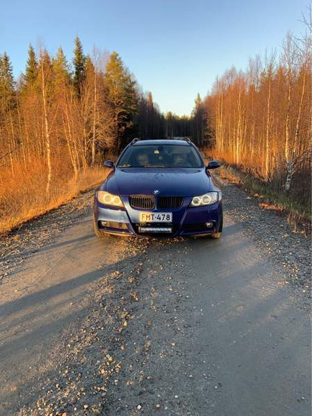 BMW 330 Posio - valokuva 1