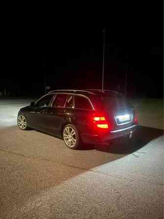 Mercedes-Benz C Ylihärmä