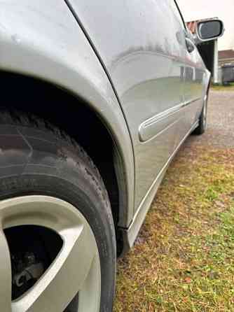 Mercedes-Benz E Vahto