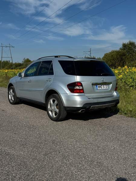 Mercedes-Benz ML Helsinki - valokuva 3