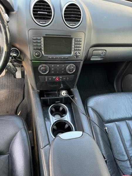 Mercedes-Benz ML Helsinki - valokuva 6