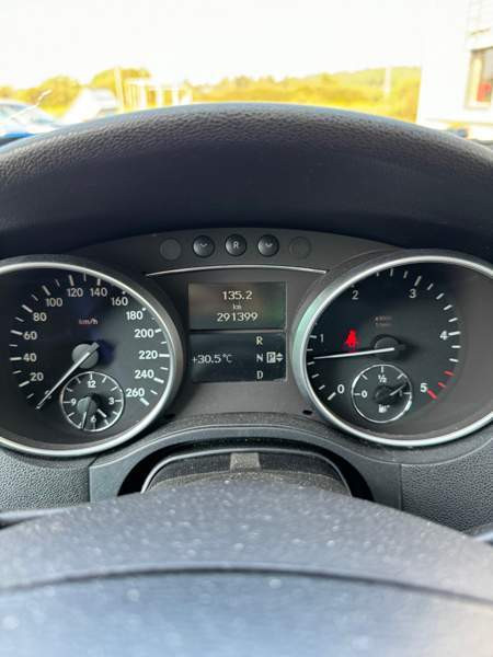 Mercedes-Benz ML Helsinki - valokuva 5