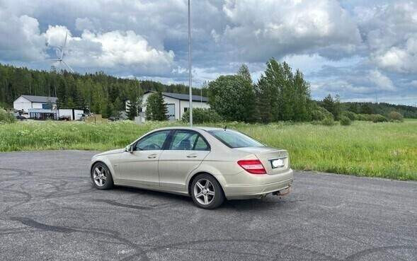 Mercedes-Benz C Somero - изображение 7