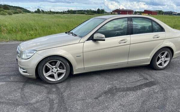 Mercedes-Benz C Somero - изображение 6